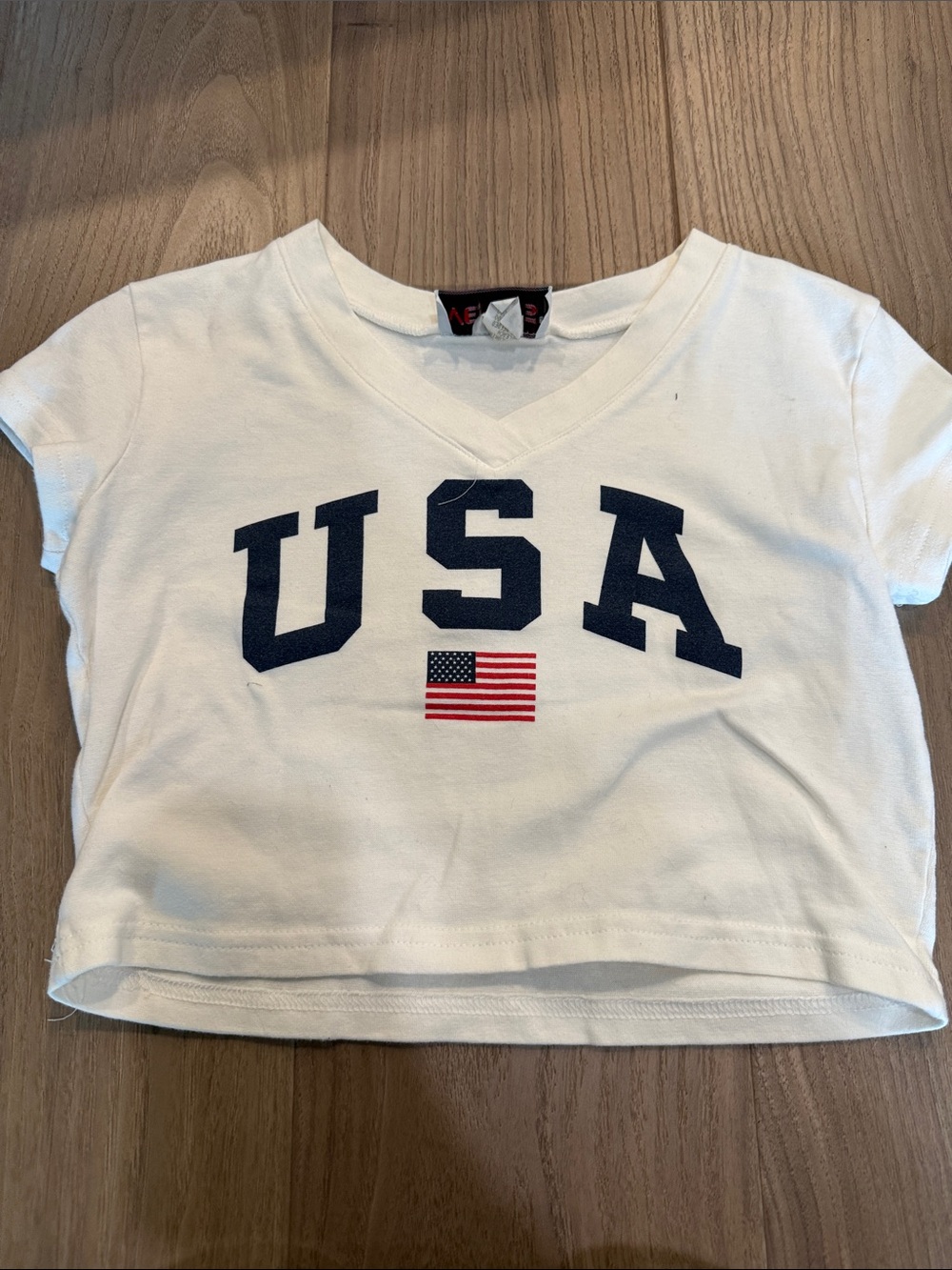 VENUS White Short Sleeve V‑Neck Tee with Navy USA and Red Flag